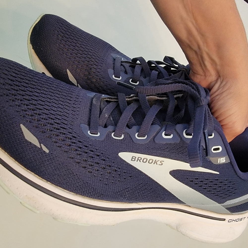 Brooks "Ghost" Running Shoes - Picture 5 of 11